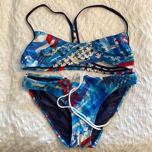 Size 8 speedo practice suit 2 piece